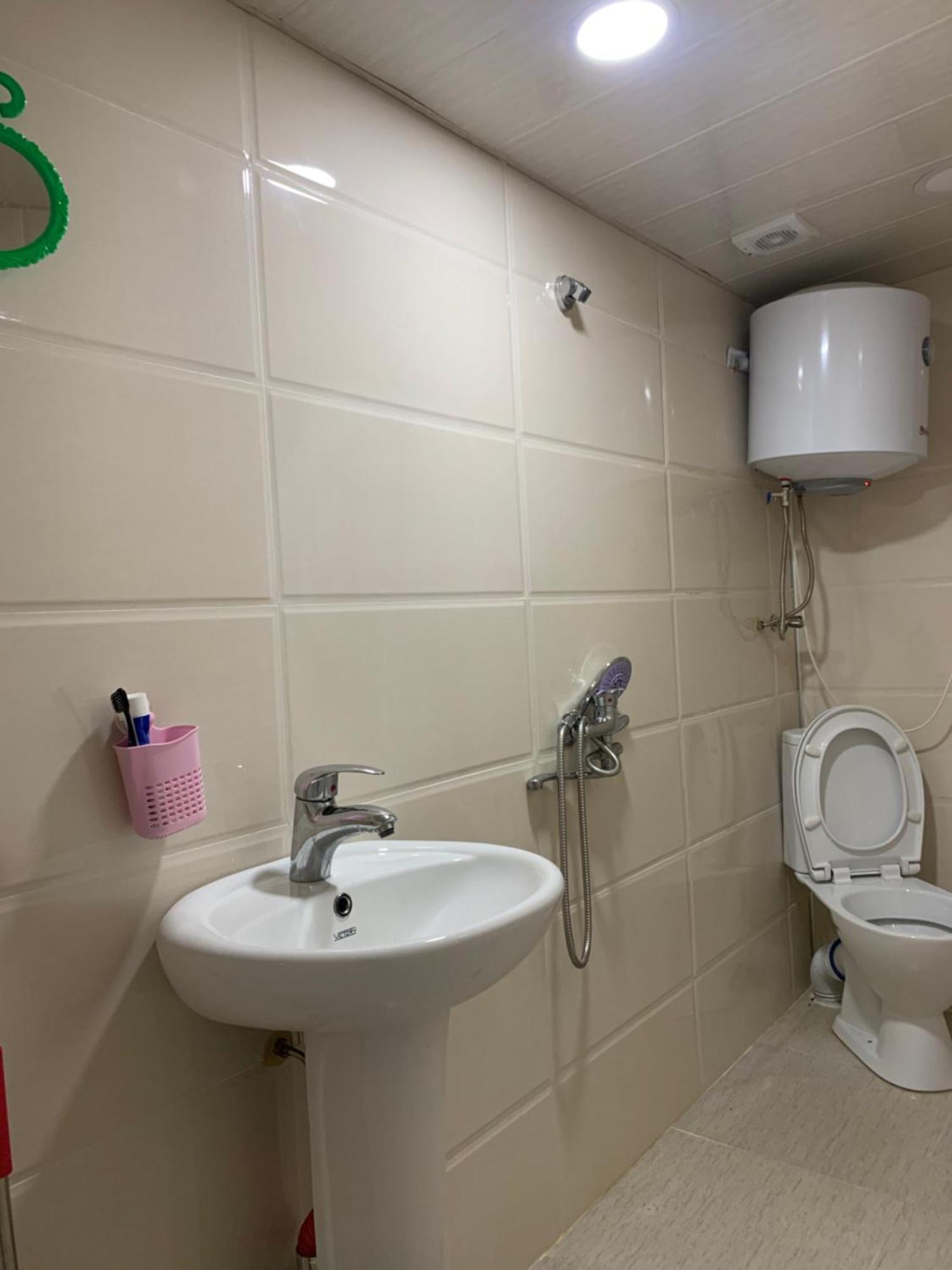 Tebdi Qor, Warm Home Mestia Luaran gambar
